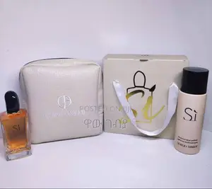 Photo - Giorgio Armani Si – A Timeless Fragrance for Women