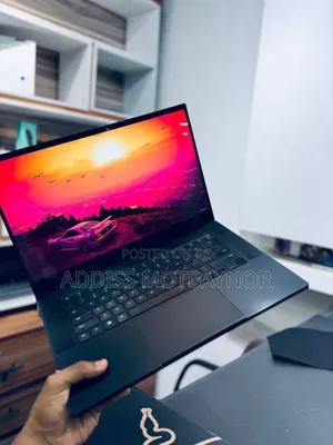 New Laptop Razer Blade 32GB Intel Core I7 SSD 1T