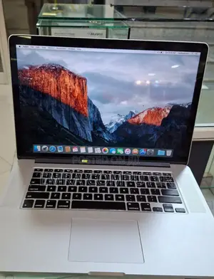 Photo - New Laptop Apple MacBook Pro 2015 16GB Intel Core I7 SSD 256GB