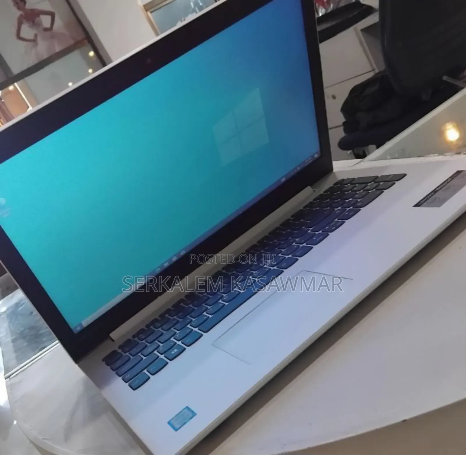 New Laptop Lenovo IdeaPad 330 8GB Intel Core I5 HDD+SSD 1T