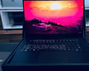 Photo - New Laptop Razer Blade 32GB Intel Core I7 SSD 1T