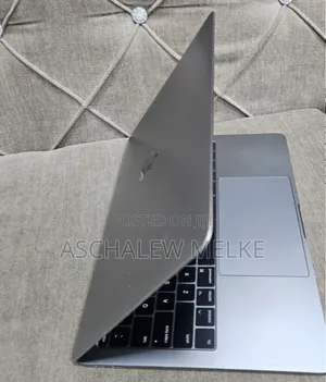 Photo - New Laptop Apple MacBook Pro 2017 16GB Intel Core I5 SSD 256GB