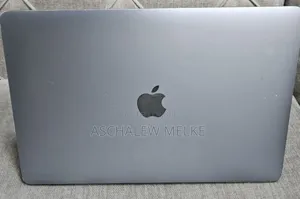 New Laptop Apple MacBook Pro 2017 16GB Intel Core I5 SSD 256GB