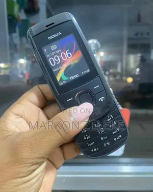 Photo - New Nokia 2220 slide Black