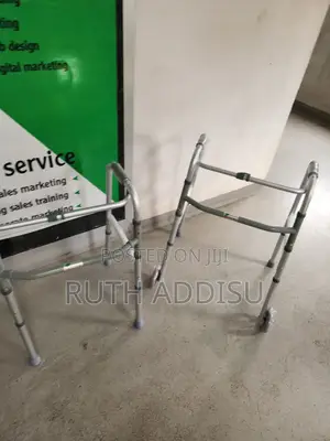 Photo - Medical Walker前天medical Walker這些walking Aid愛國medical Walker