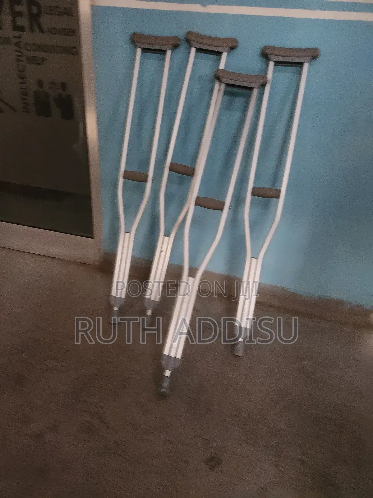 Crutches因此crutches頌讚axillary Crutches New走了bilateral Crutch