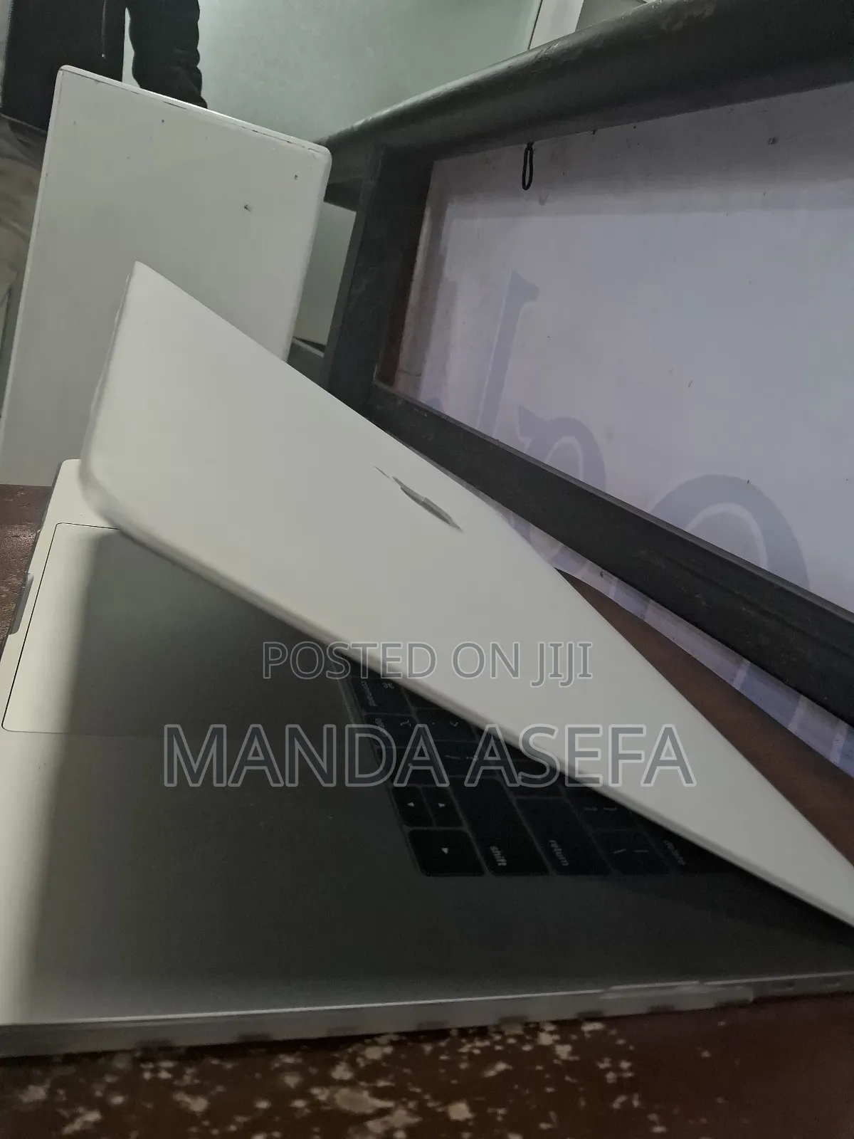 New Laptop Apple MacBook Pro 2018 32GB Intel Core I9 SSD 1T