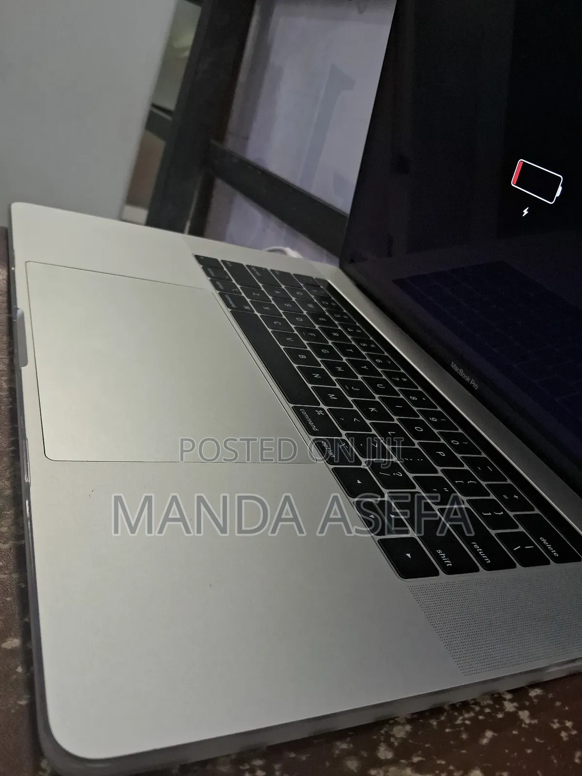 New Laptop Apple MacBook Pro 2018 32GB Intel Core I9 SSD 1T
