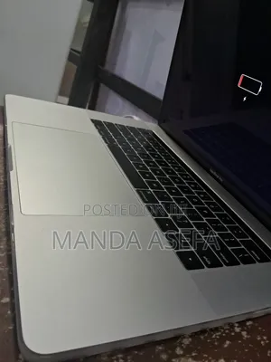 New Laptop Apple MacBook Pro 2018 32GB Intel Core I9 SSD 1T