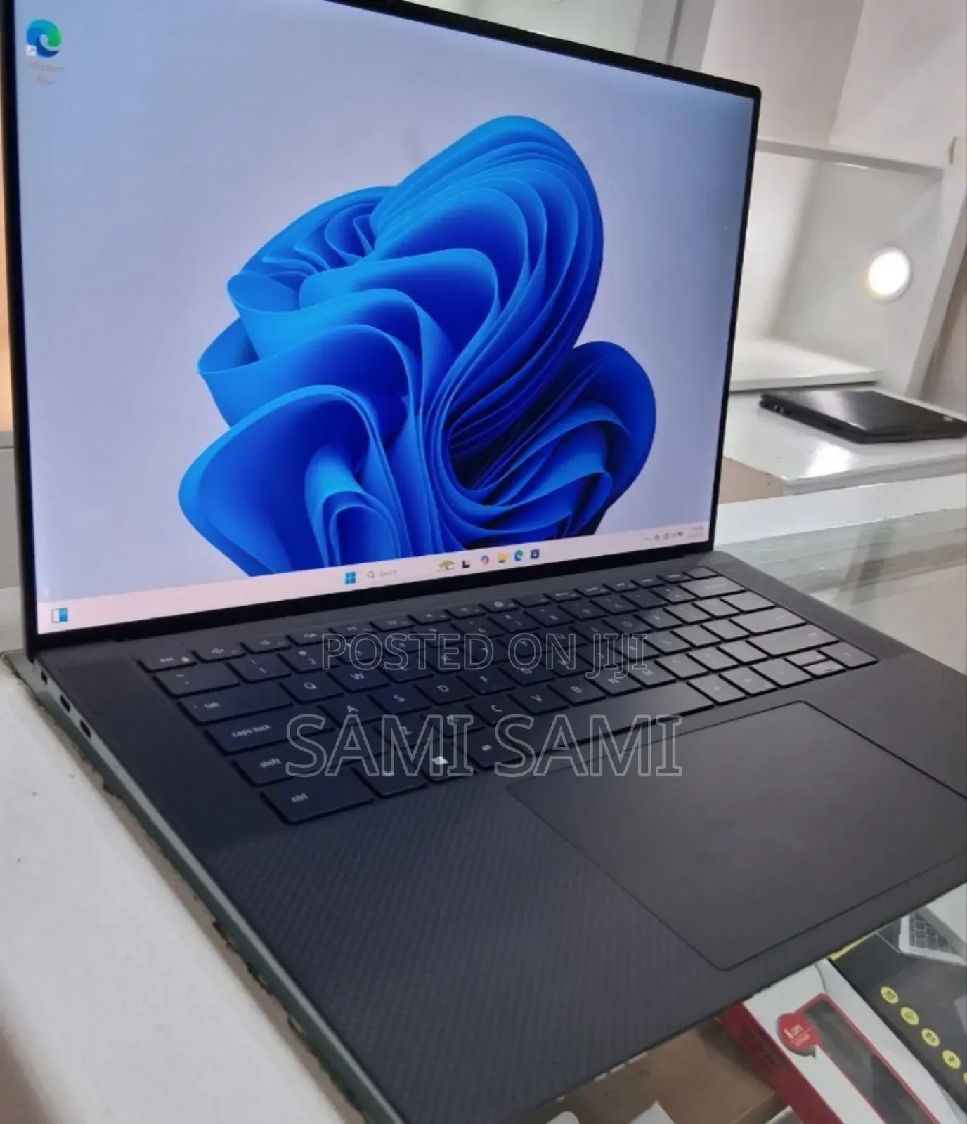 New Laptop Dell Precision 5550 16GB Intel Core I7 SSD 512GB