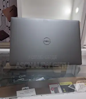 New Laptop Dell Precision 5550 16GB Intel Core I7 SSD 512GB