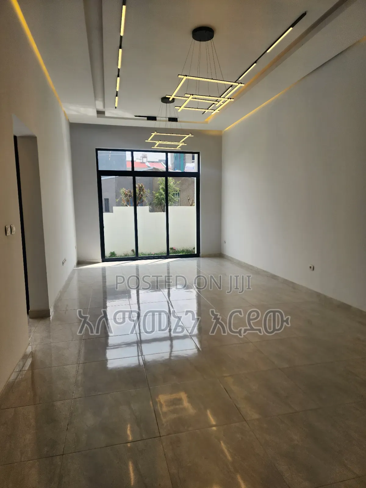 Furnished 5bdrm House in ቪላ, Bole for sale