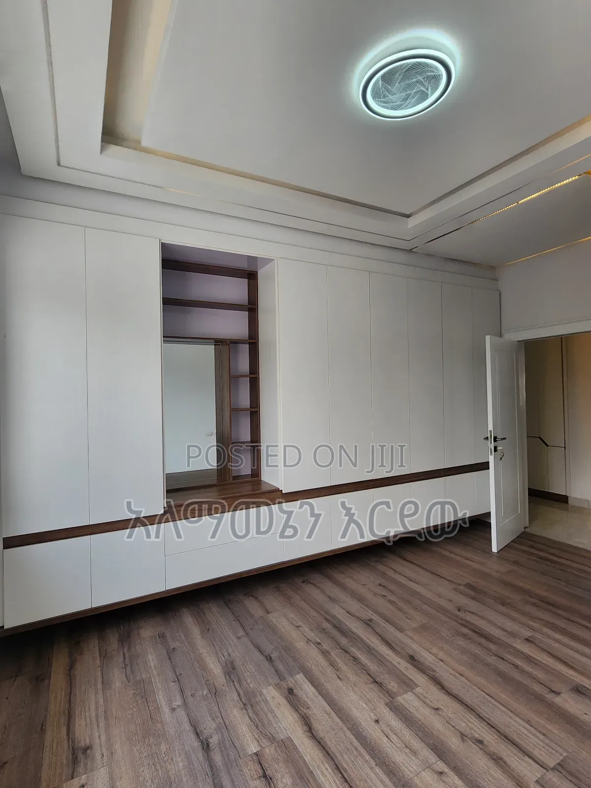 Furnished 5bdrm House in ቪላ, Bole for sale