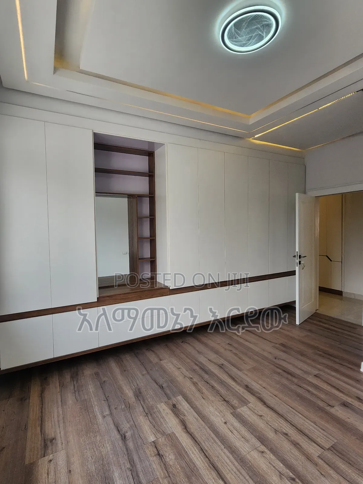 Furnished 5bdrm House in ቪላ, Bole for sale