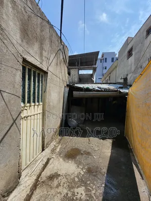 6bdrm House in G+2 መሰረት, Bole for sale