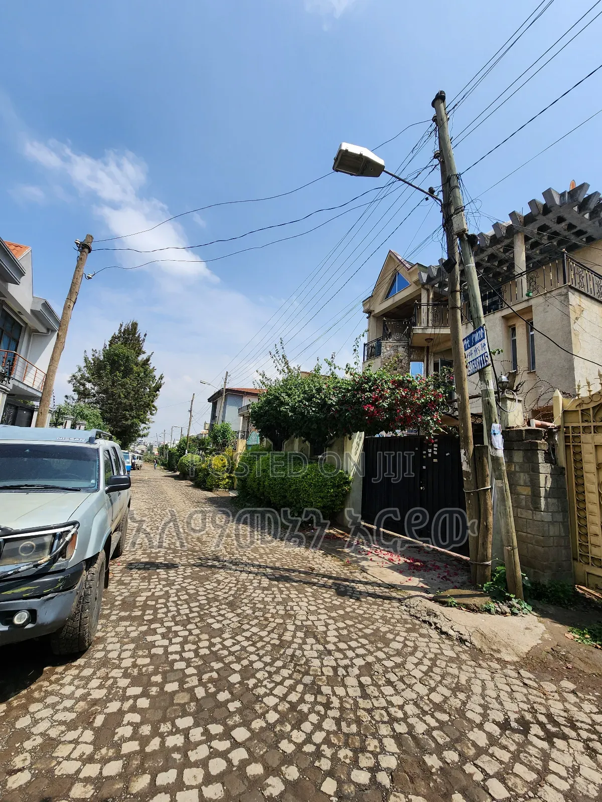 6bdrm House in G+2 መሰረት, Bole for sale