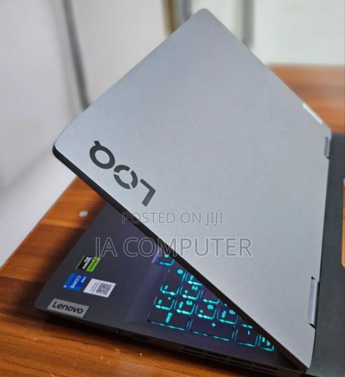 New Laptop Lenovo LOQ 15IRH8 16GB Intel Core I5 SSD 512GB