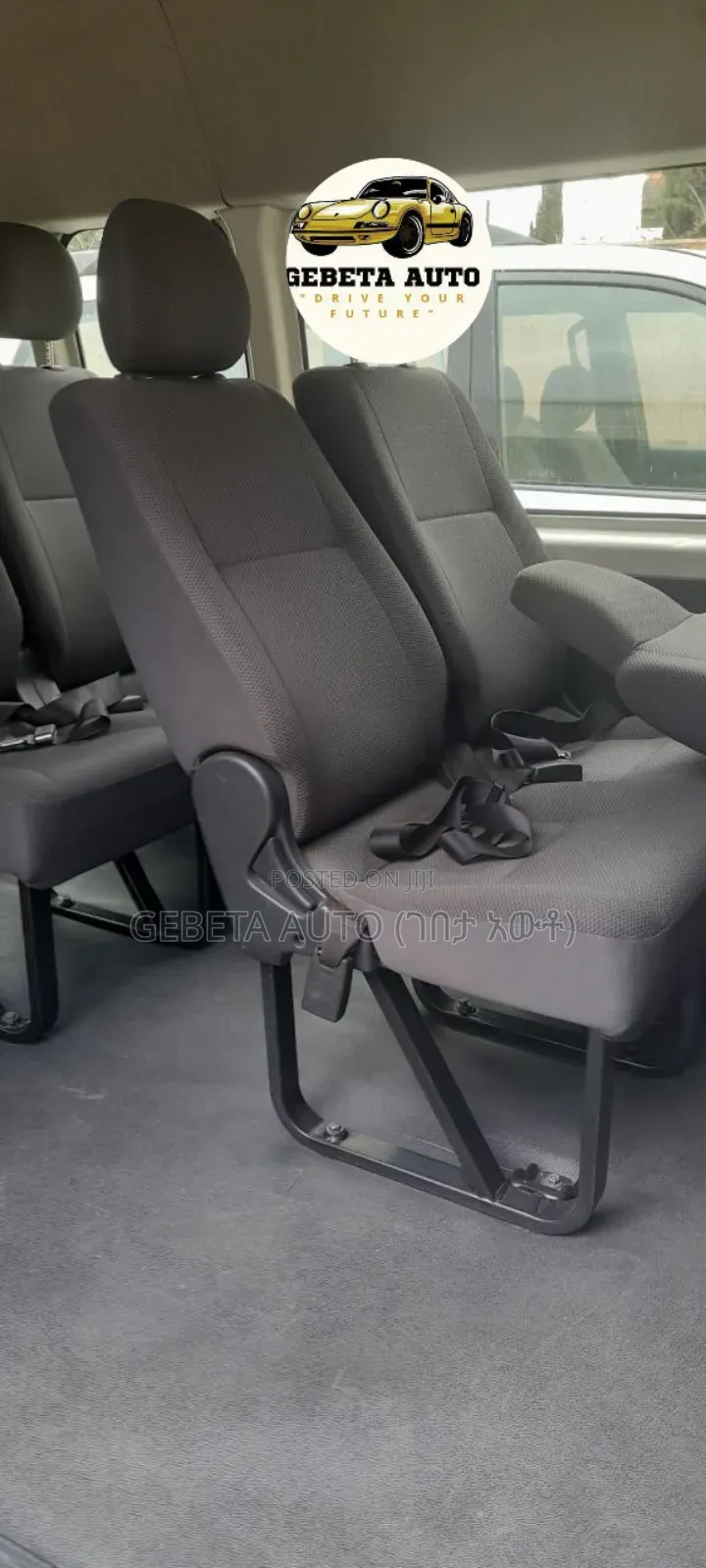 Toyota HiAce 2022 White