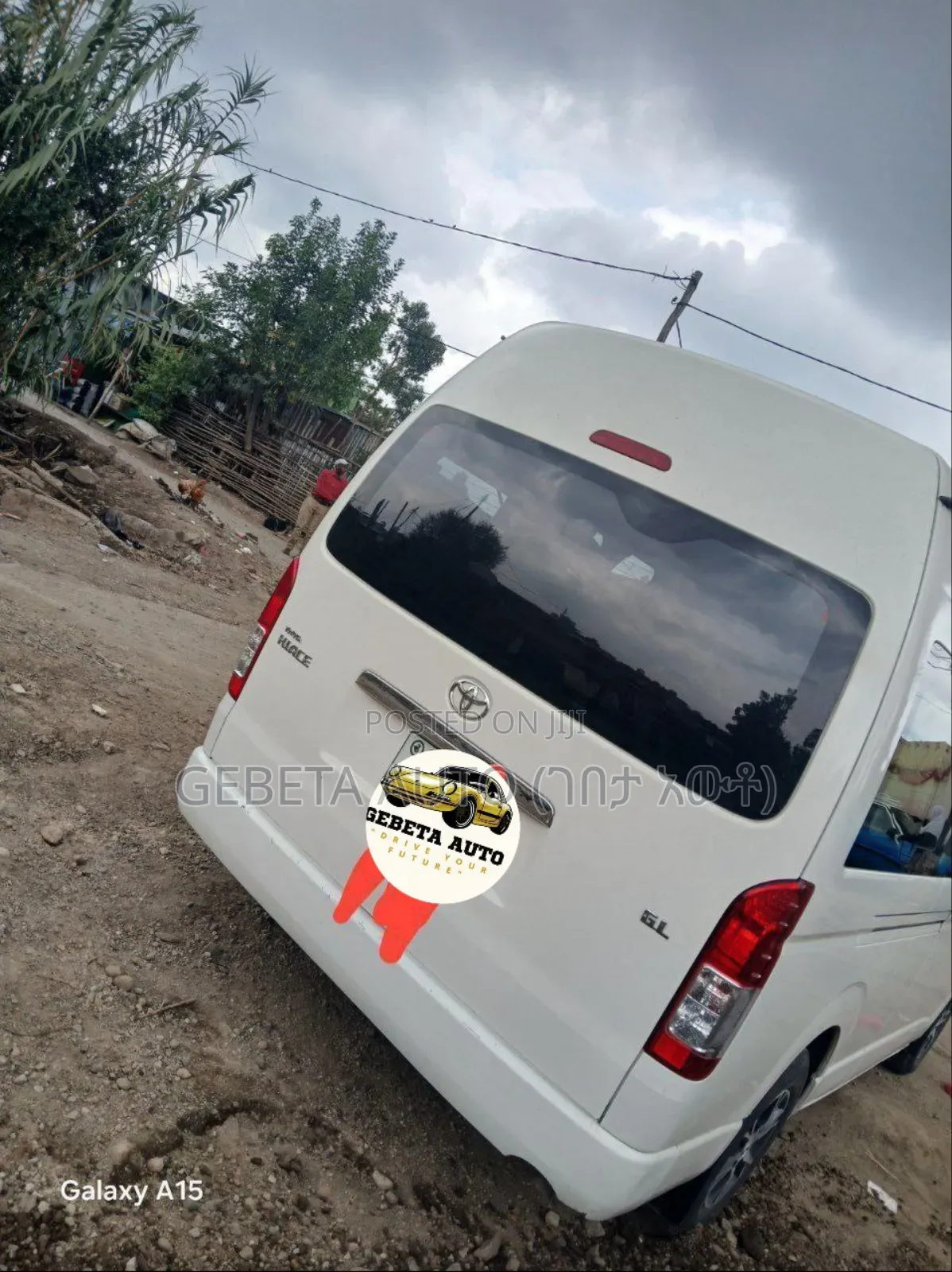 Toyota HiAce 2022 White