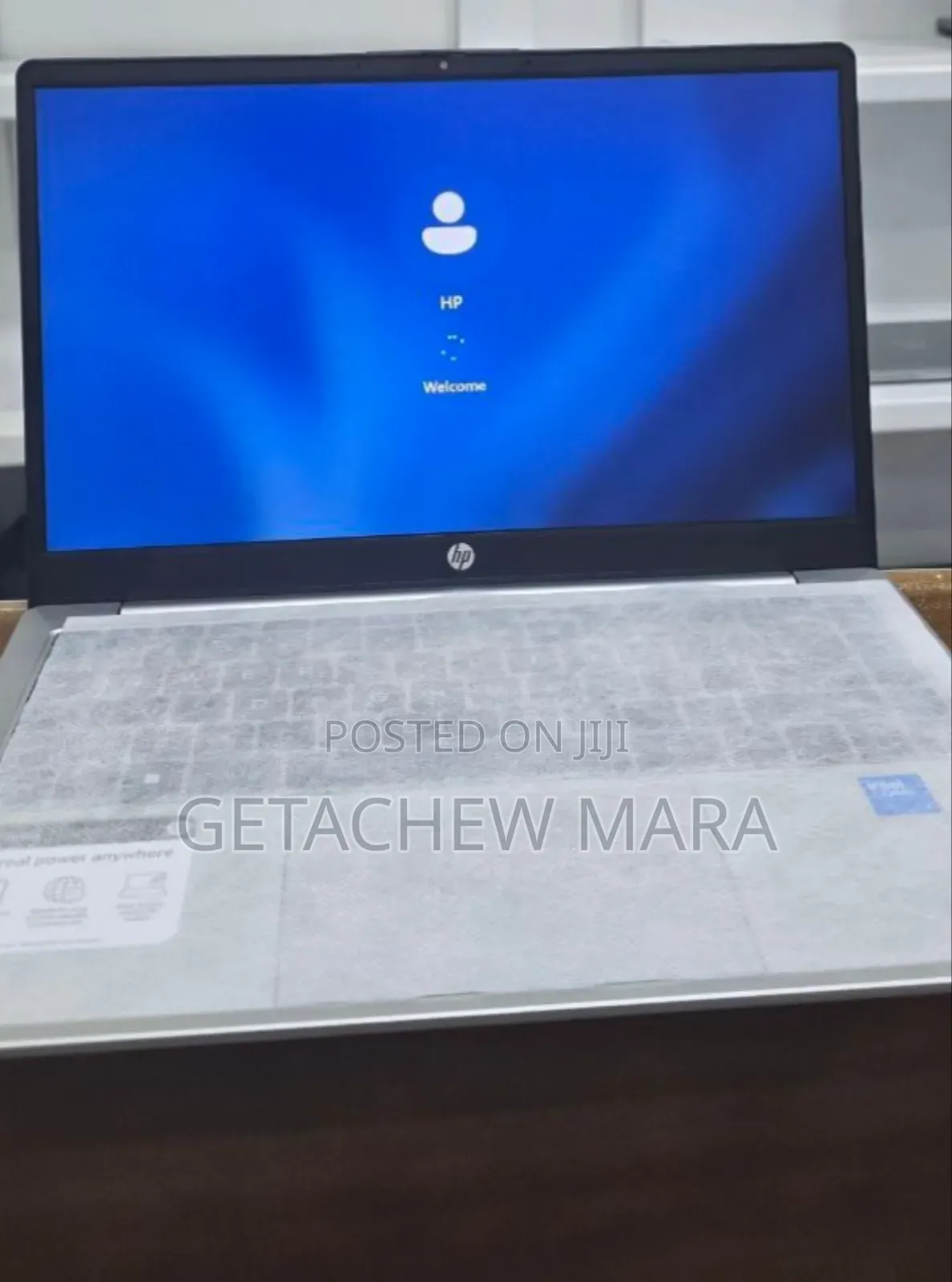 New Laptop HP 14-Dq1025cl 8GB Intel Core I5 SSD 512GB