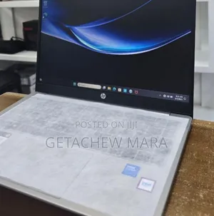 New Laptop HP 14-Dq1025cl 8GB Intel Core I5 SSD 512GB