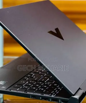 New Laptop HP Victus 15 16GB AMD Ryzen 7 SSD 512GB