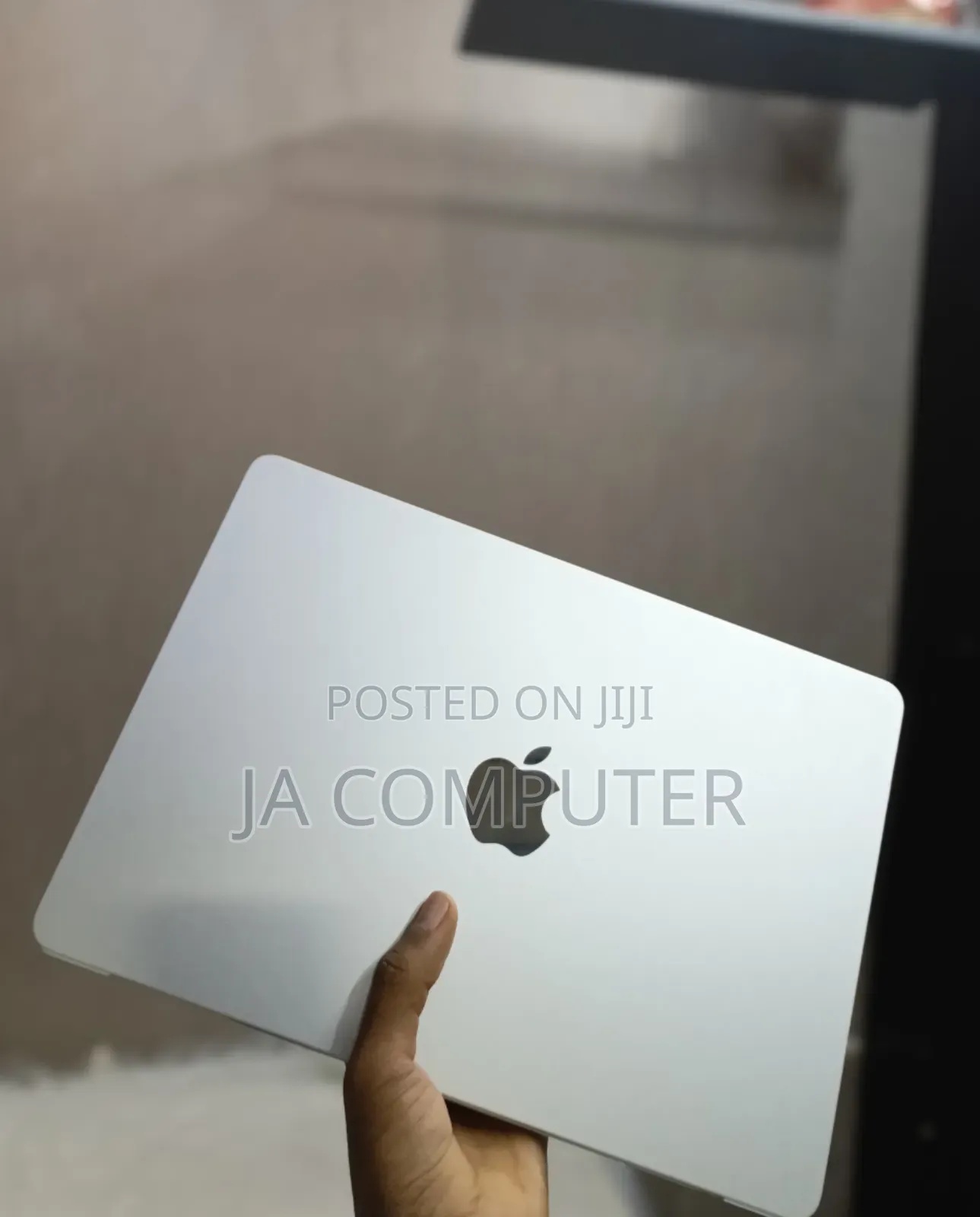 New Laptop Apple MacBook Air 2020 M1 8GB Apple M1 SSD 256GB