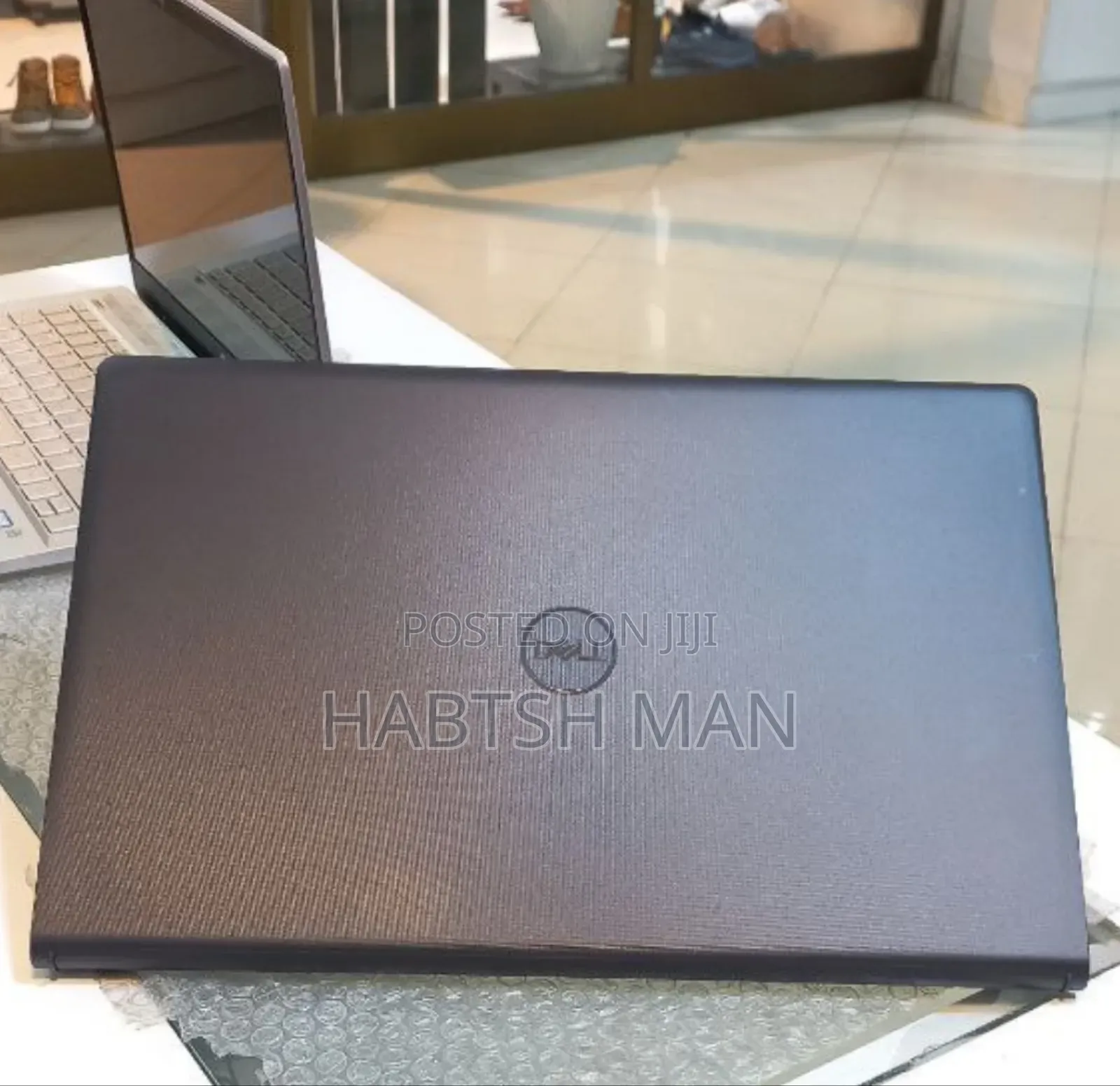 New Laptop Dell Vostro DVCI309 8GB Intel Core I5 SSD 1T