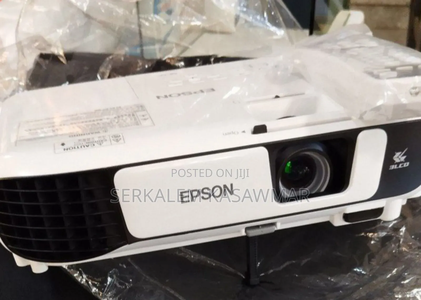 1epson Projector With