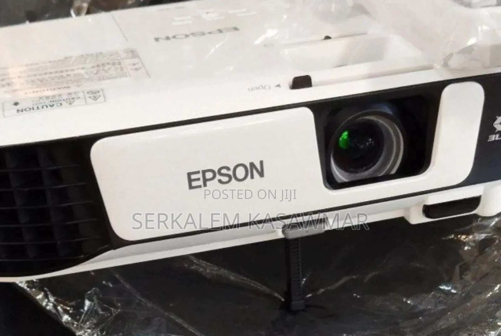 1epson Projector With