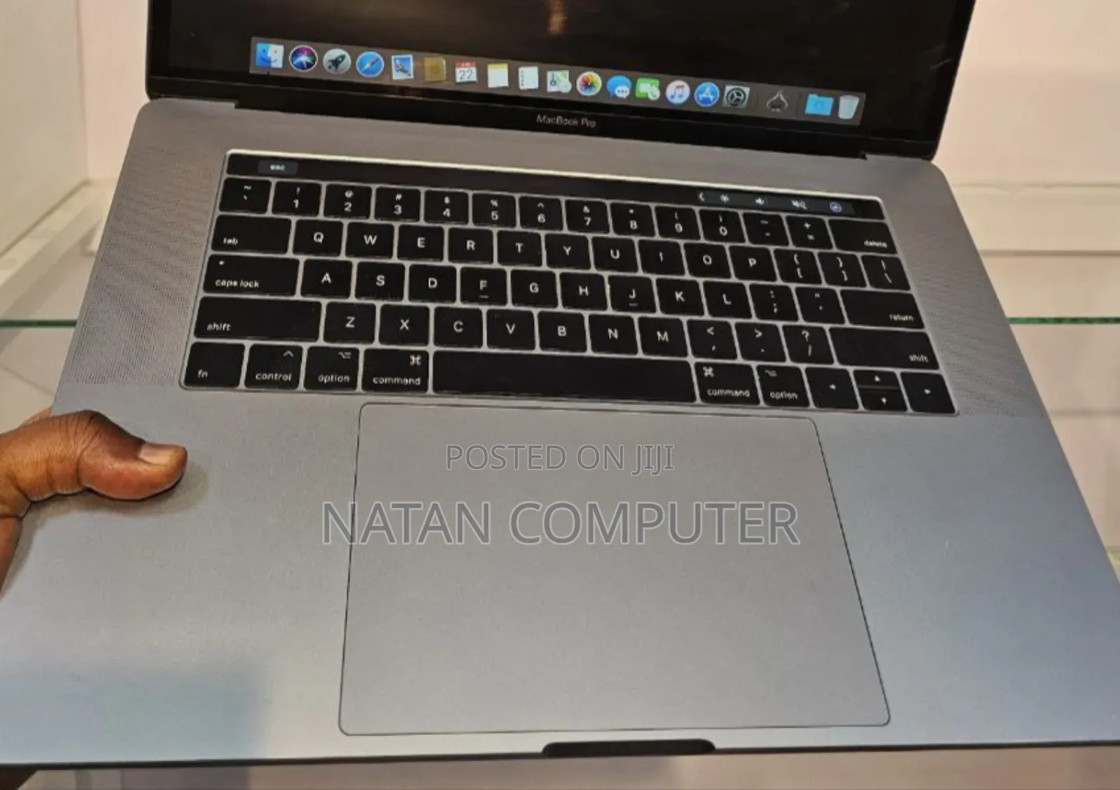 New Laptop Apple MacBook Pro 2017 16GB Intel Core I7 SSD 1T