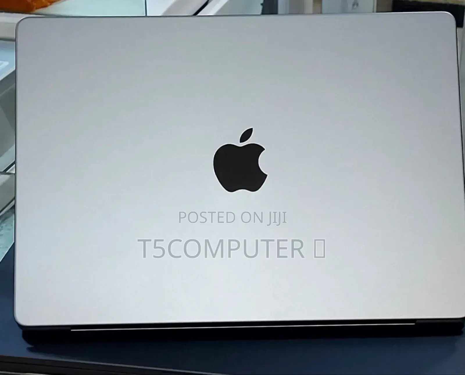 New Laptop Apple MacBook Pro 2020 M1 16GB Apple M1 SSD 1T