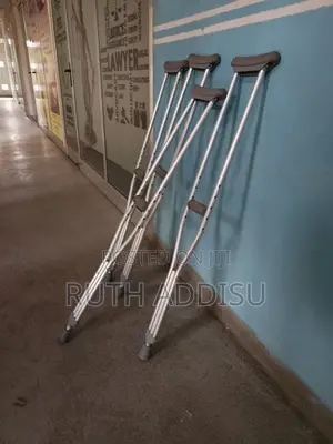 Crutches才是axillary Bilateral Crutches以前crutches四月crutches