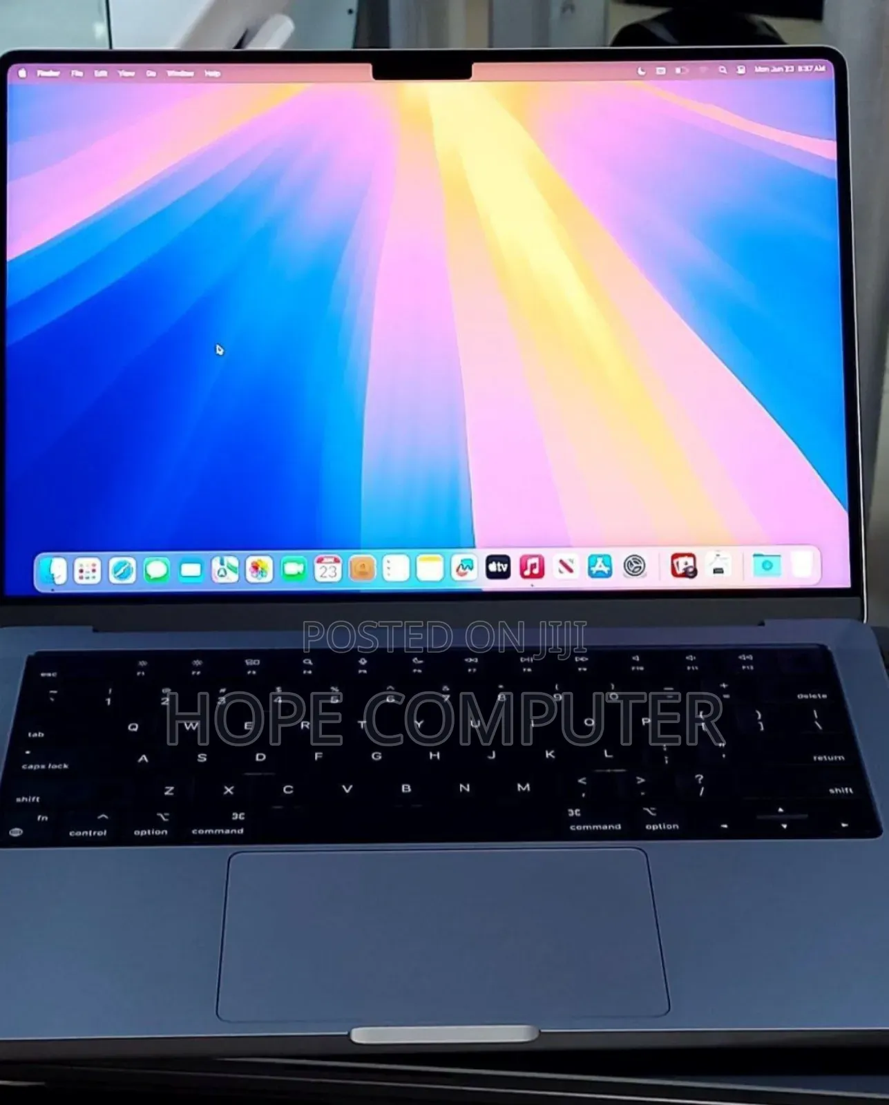 New Laptop Apple MacBook Pro M1 16GB Apple M1 Pro SSD 1T