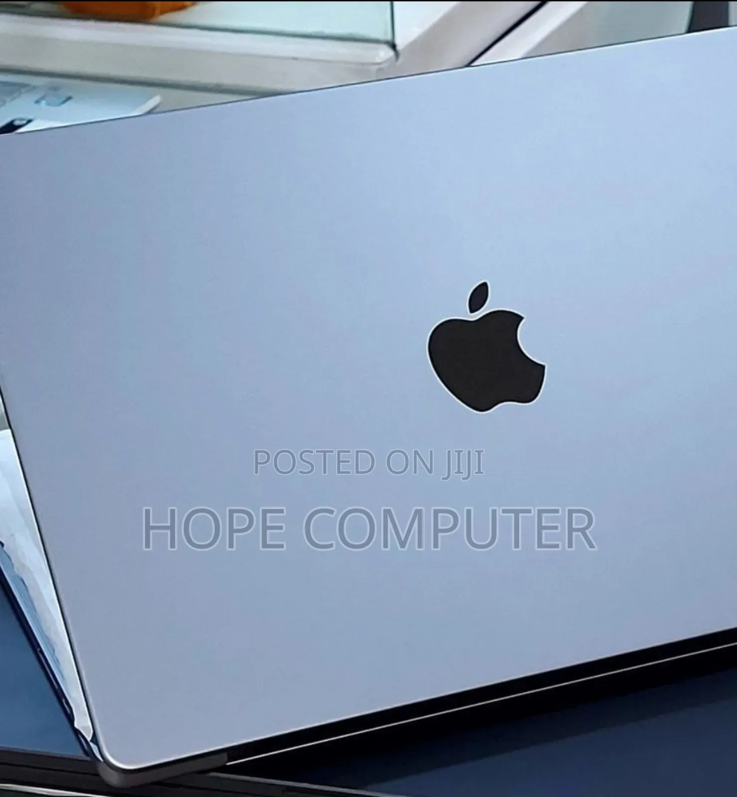 New Laptop Apple MacBook Pro M1 16GB Apple M1 Pro SSD 1T