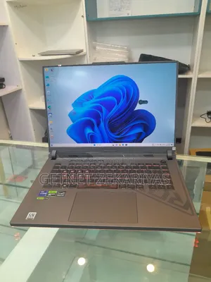 New Laptop Asus ROG Strix G15 16GB Intel Core I9 SSD 1T
