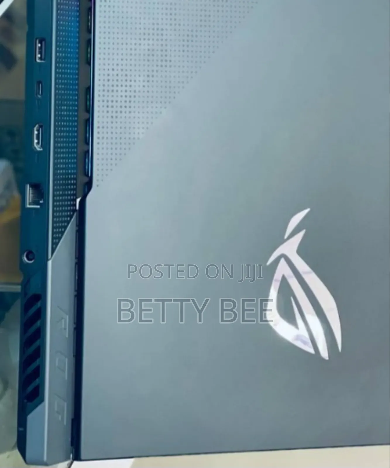 New Laptop Asus ROG Strix G17 32GB AMD Ryzen 9 SSD 1T