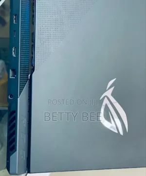 New Laptop Asus ROG Strix G17 32GB AMD Ryzen 9 SSD 1T