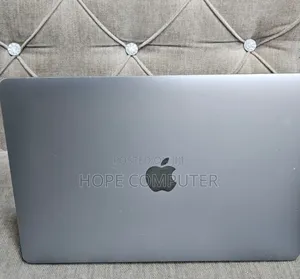 New Laptop Apple MacBook Pro 2017 16GB Intel Core I5 SSD 256GB