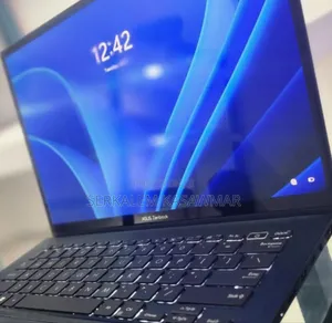 Photo - New Laptop Asus ZenBook 13 UX331UN 16GB Intel Core I7 SSD 512GB