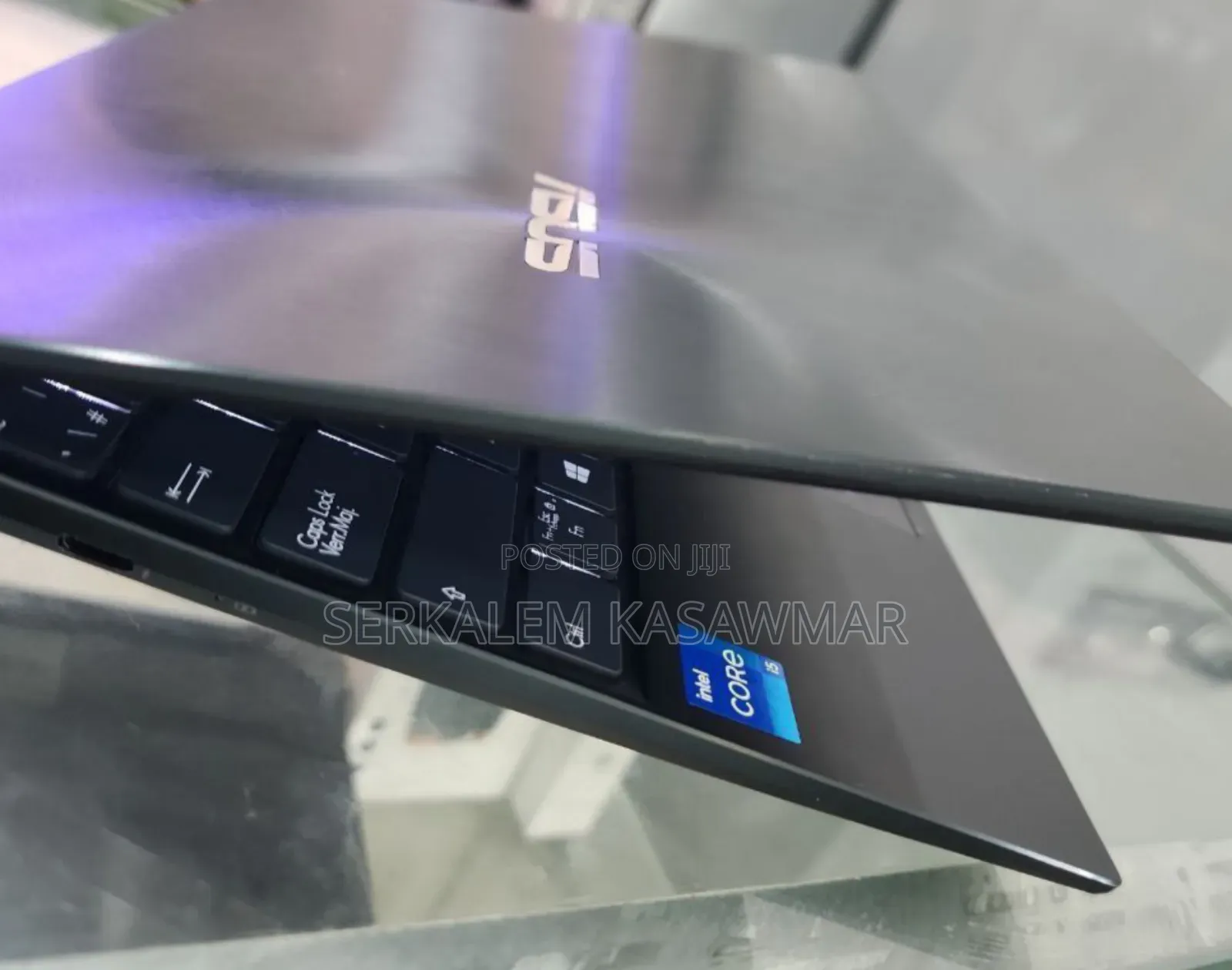 New Laptop Asus ZenBook UX303UA 8GB Intel Core I5 SSD 512GB