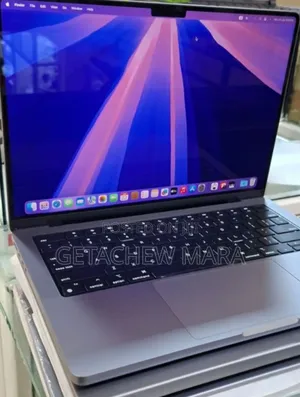 New Laptop Apple MacBook Pro M1 16GB Intel Core I5 SSD 1T