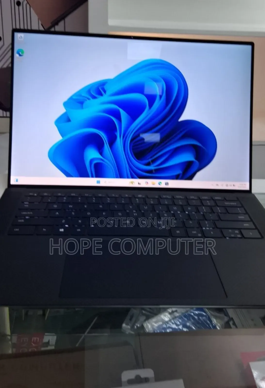 New Laptop Dell Precision 5550 16GB Intel Core I7 SSD 512GB