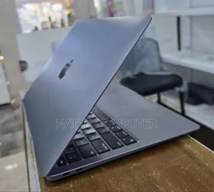 New Laptop Apple MacBook Air 2020 M1 8GB Apple M1 SSD 256GB