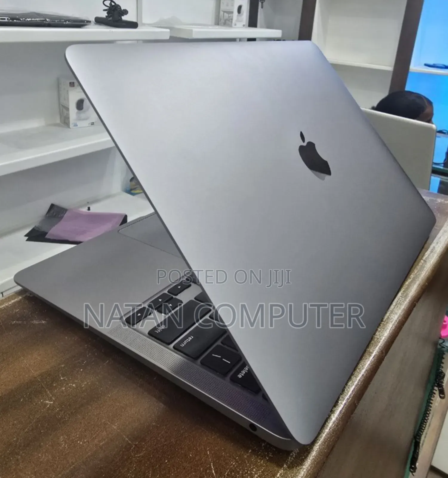 New Laptop Apple MacBook Air 2020 M1 8GB Apple M1 SSD 256GB
