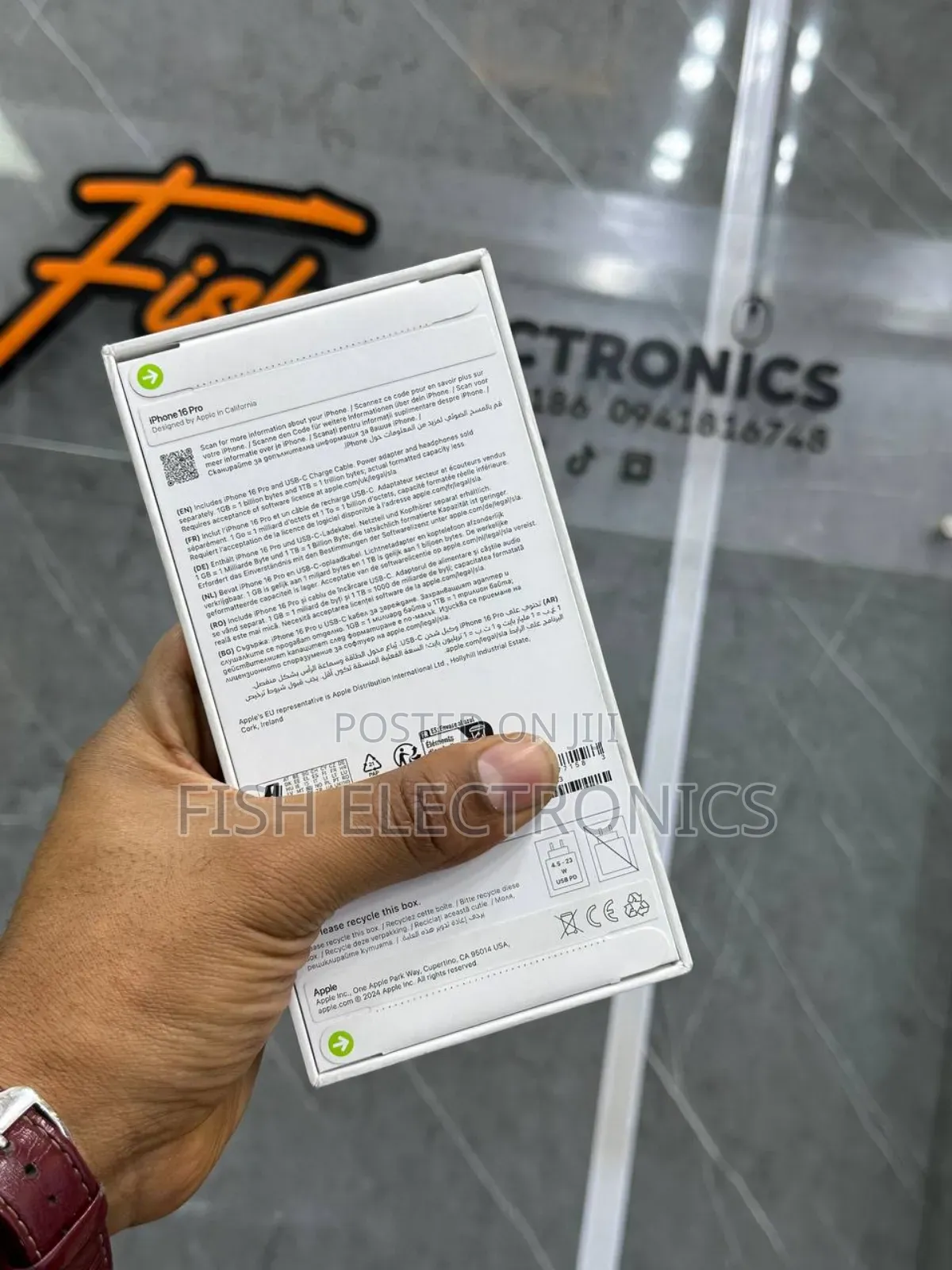 New Apple iPhone 16 Pro 128 GB Gold