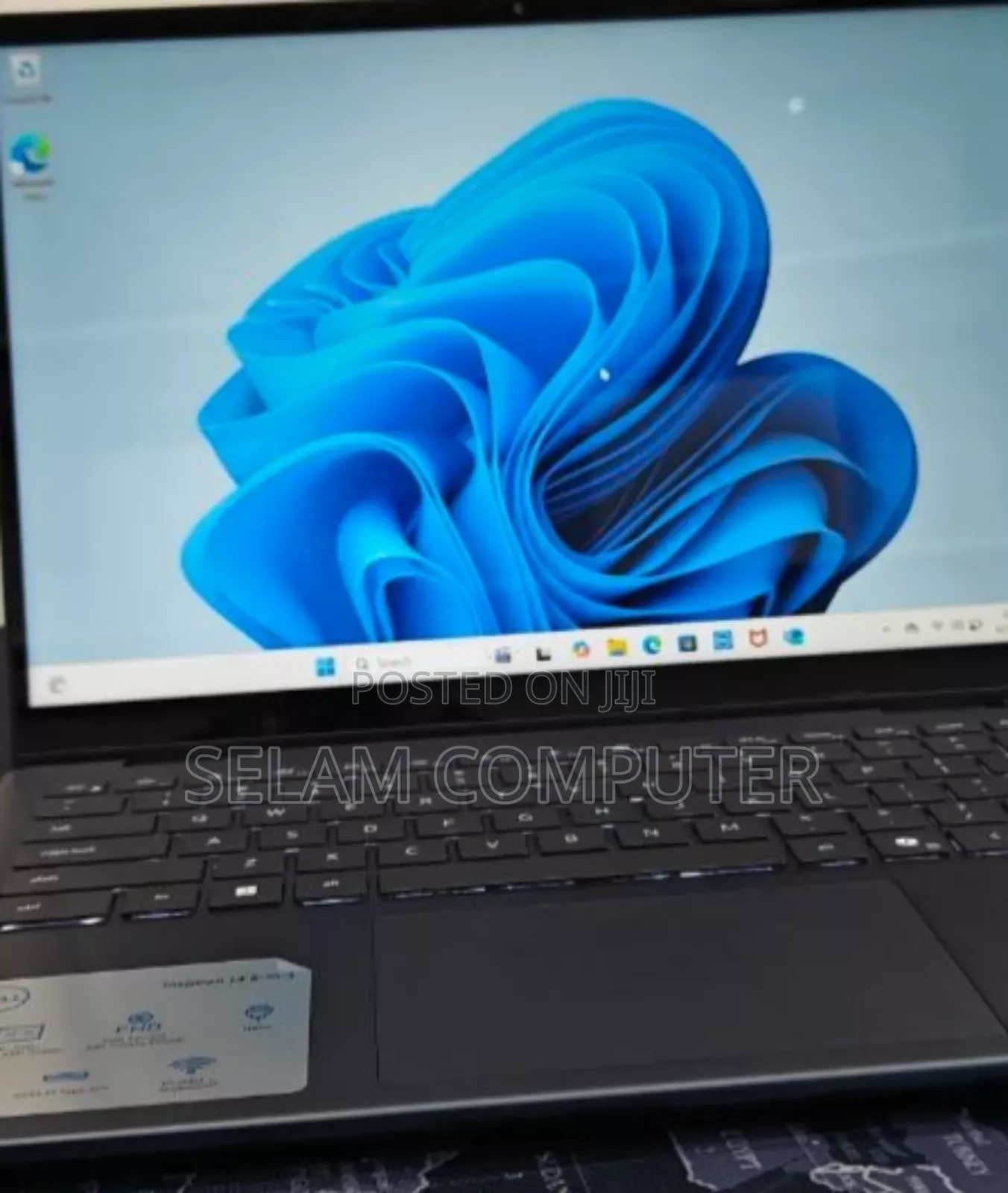 New Laptop Dell Inspiron 15 16GB AMD Ryzen 5 SSD 1T