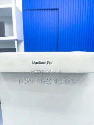 New Laptop Apple MacBook 16GB Apple M4 Pro SSD 512GB