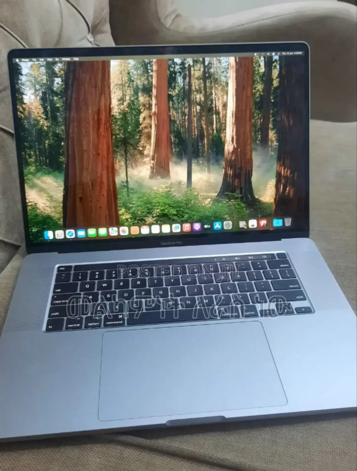 New Laptop Apple MacBook Pro 2019 16GB Intel Core I9 SSD 512GB