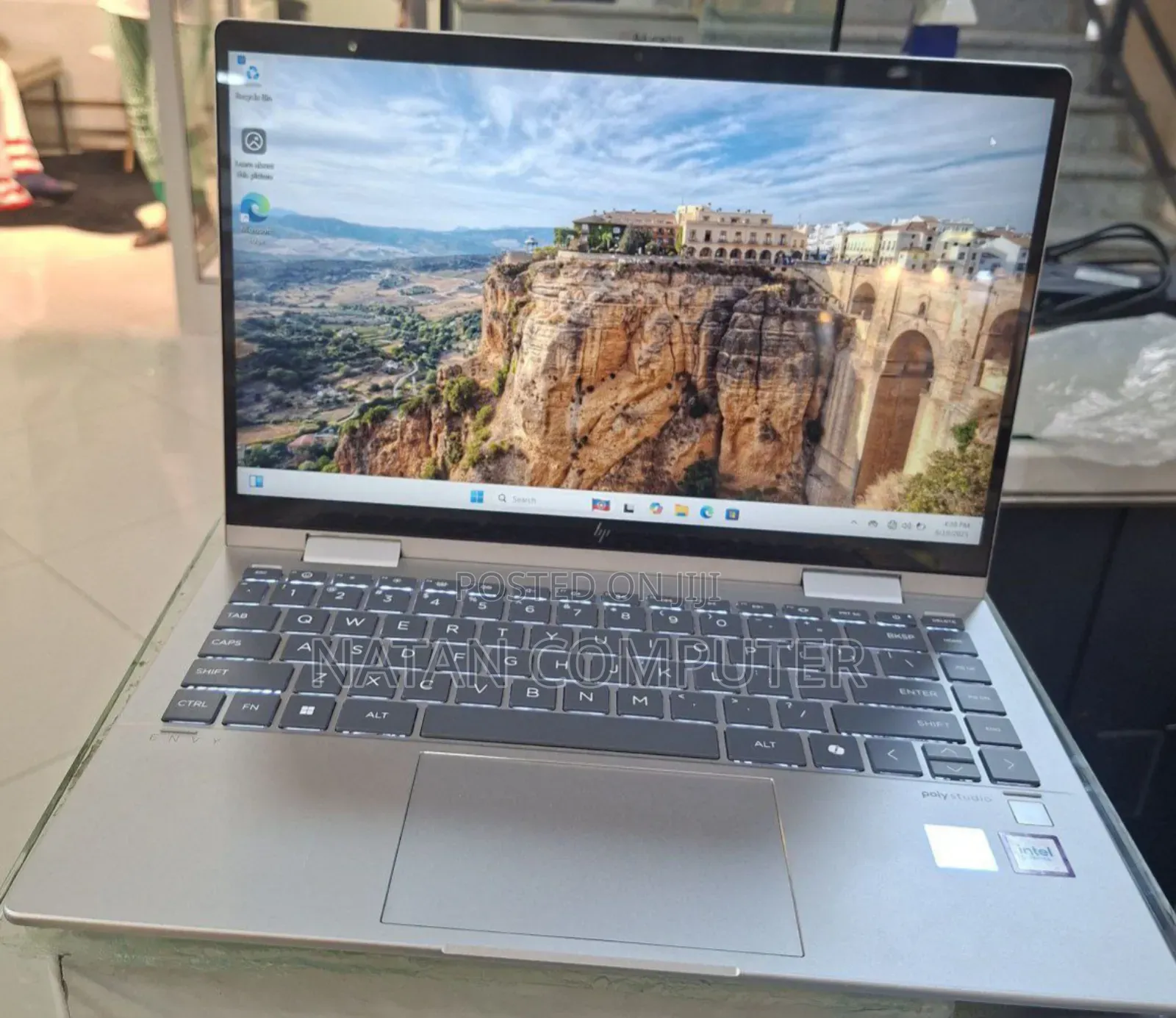 New Laptop HP Envy X360 15-Cp0013nr 8GB Intel Core I5 SSD 512GB